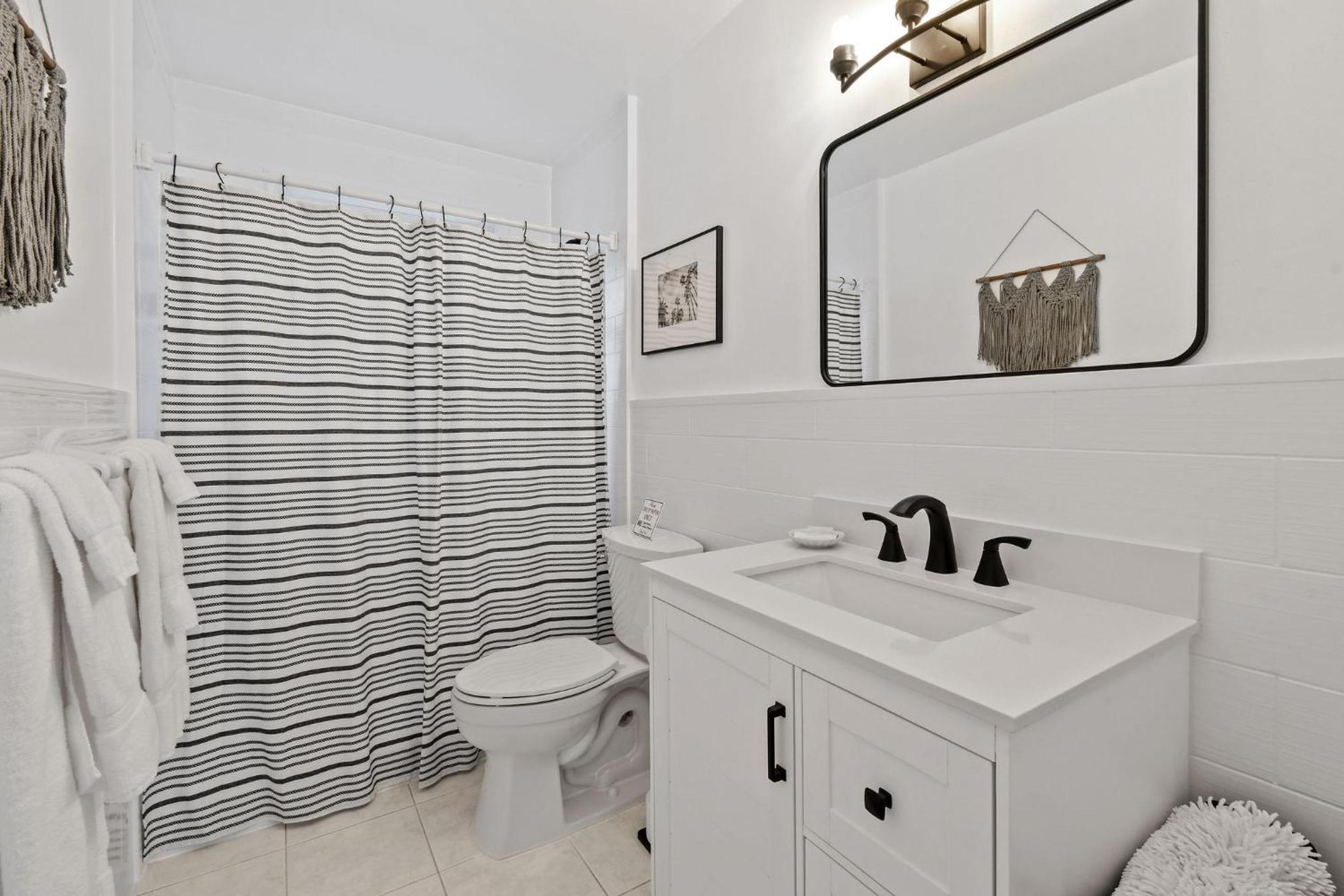 פאלם ביץ' שורס Sunshine Shores Boutique Apartments מראה חיצוני תמונה