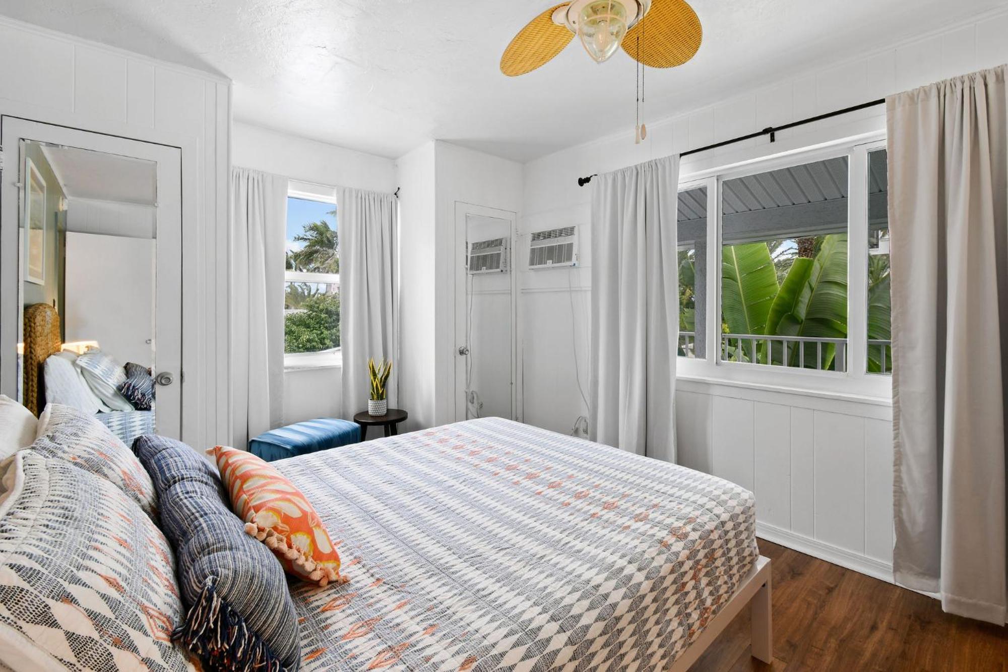פאלם ביץ' שורס Sunshine Shores Boutique Apartments מראה חיצוני תמונה
