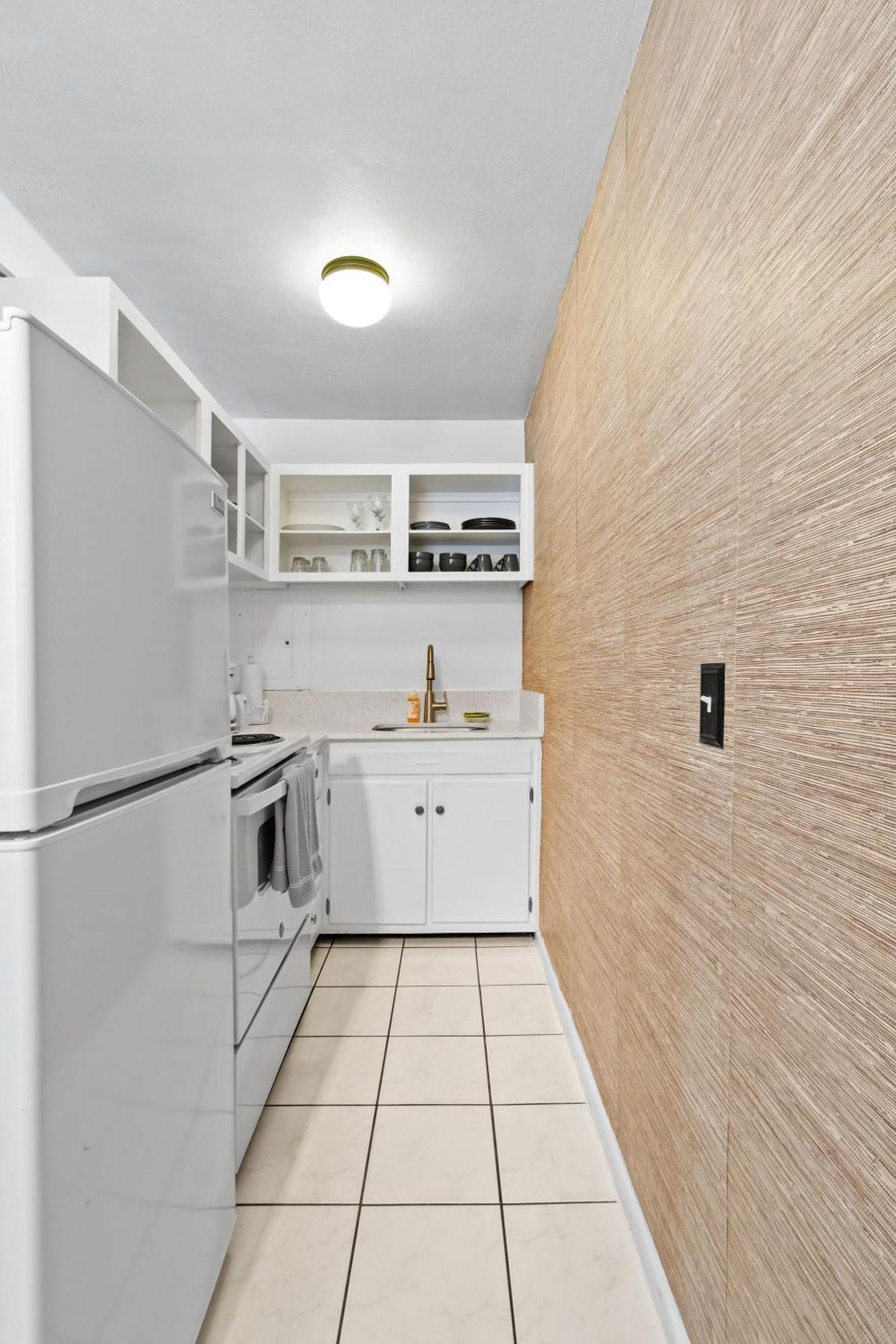 פאלם ביץ' שורס Sunshine Shores Boutique Apartments מראה חיצוני תמונה