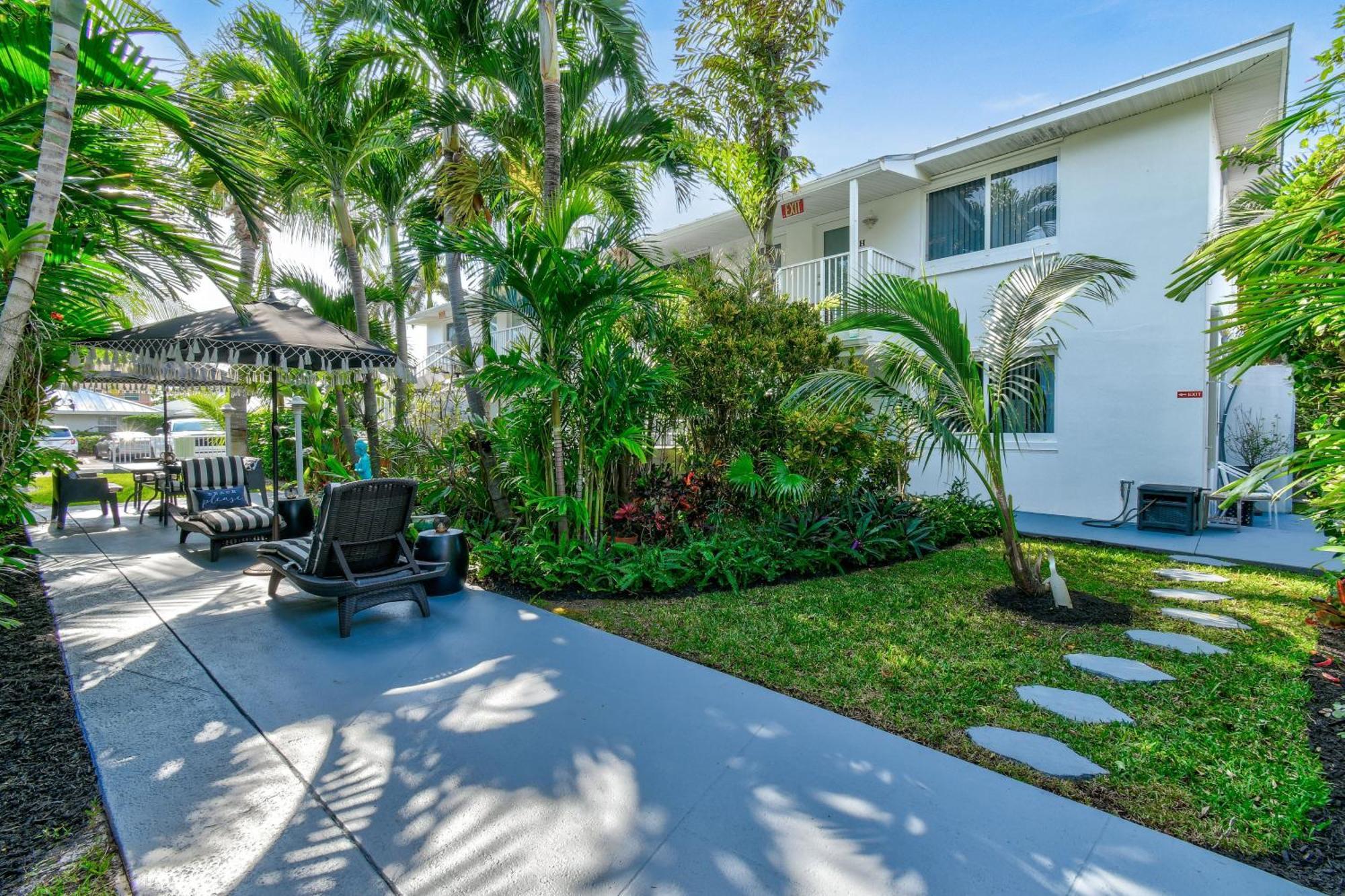 פאלם ביץ' שורס Sunshine Shores Boutique Apartments מראה חיצוני תמונה