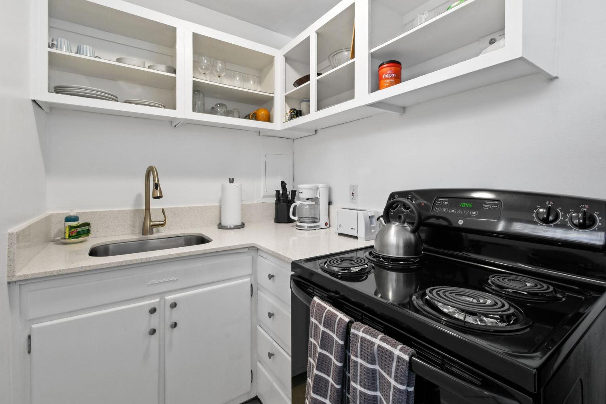 פאלם ביץ' שורס Sunshine Shores Boutique Apartments מראה חיצוני תמונה